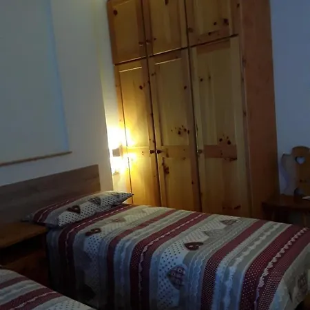 Apartment Apartments 